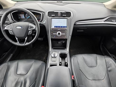 Used 2020 Ford Fusion Titanium image 21