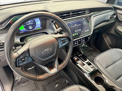 Used 2023 Chevrolet Bolt EUV Premier image 7