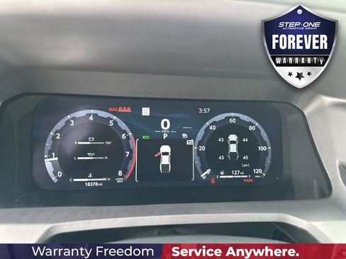 Used 2025 Toyota Tacoma TRD Sport AWD/4WD image 38