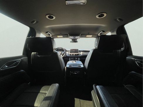 Used 2023 GMC Yukon XL SLT w/ SLT Luxury Package RWD image 31