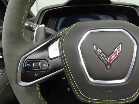 Used 2023 Chevrolet Corvette Stingray Premium Conv w/ Z51 Performance Package image 11