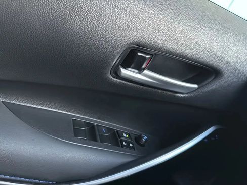 Used 2021 Toyota Corolla XSE image 20