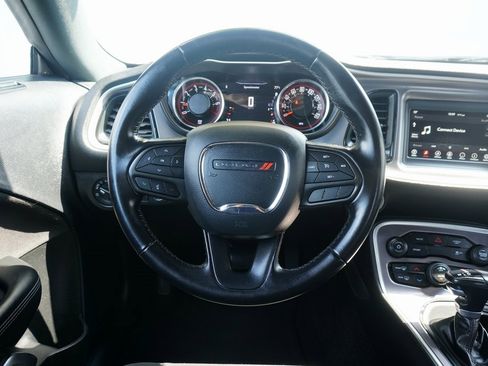 Used 2022 Dodge Challenger SXT image 12