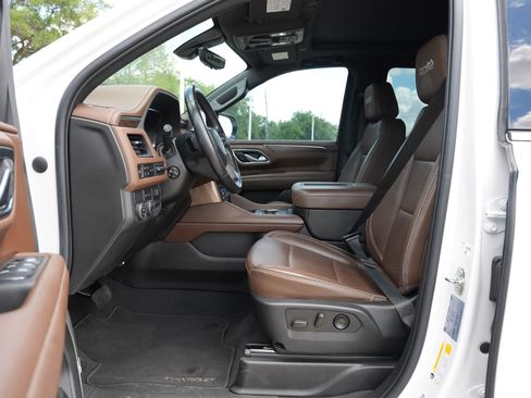 Used 2022 Chevrolet Tahoe High Country RWD image 18