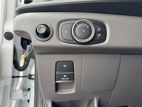 New 2025 Ford Transit 250 148 Medium Roof Extended AWD image 31