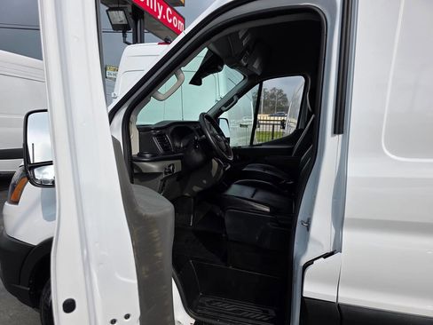 Used 2023 Ford Transit 250 148 High Roof Extended image 12