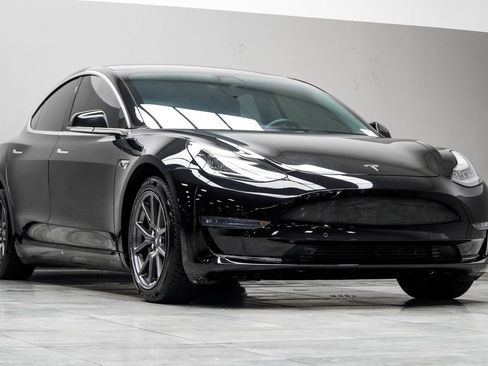 Used 2020 Tesla Model 3 Long Range AWD/4WD image 4