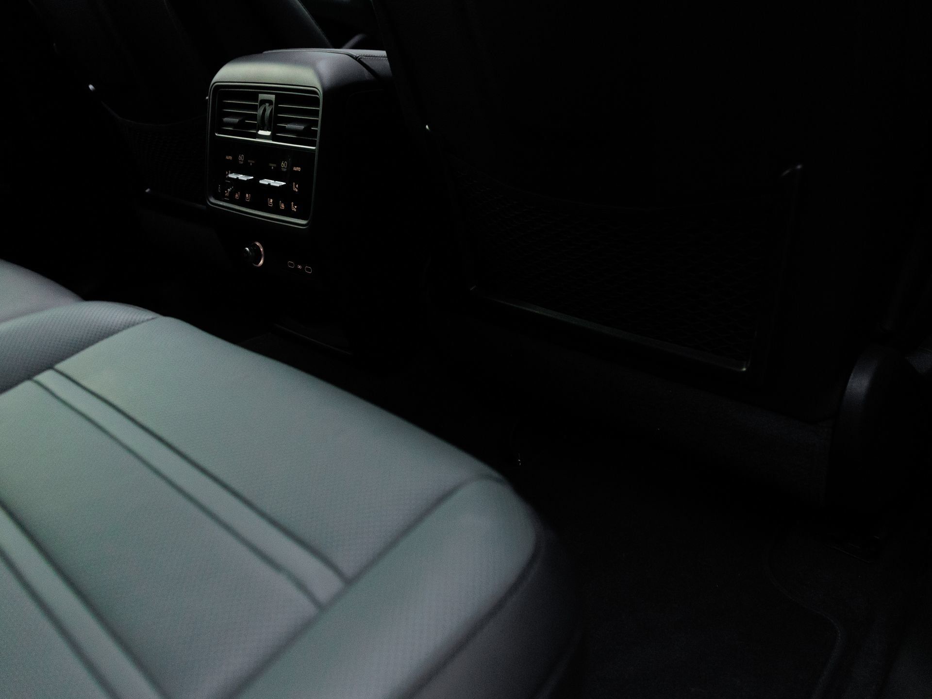 Certified 2026 Porsche Cayenne S AWD/4WD image 35