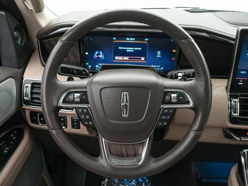 Used 2024 Lincoln Navigator L Reserve image 15