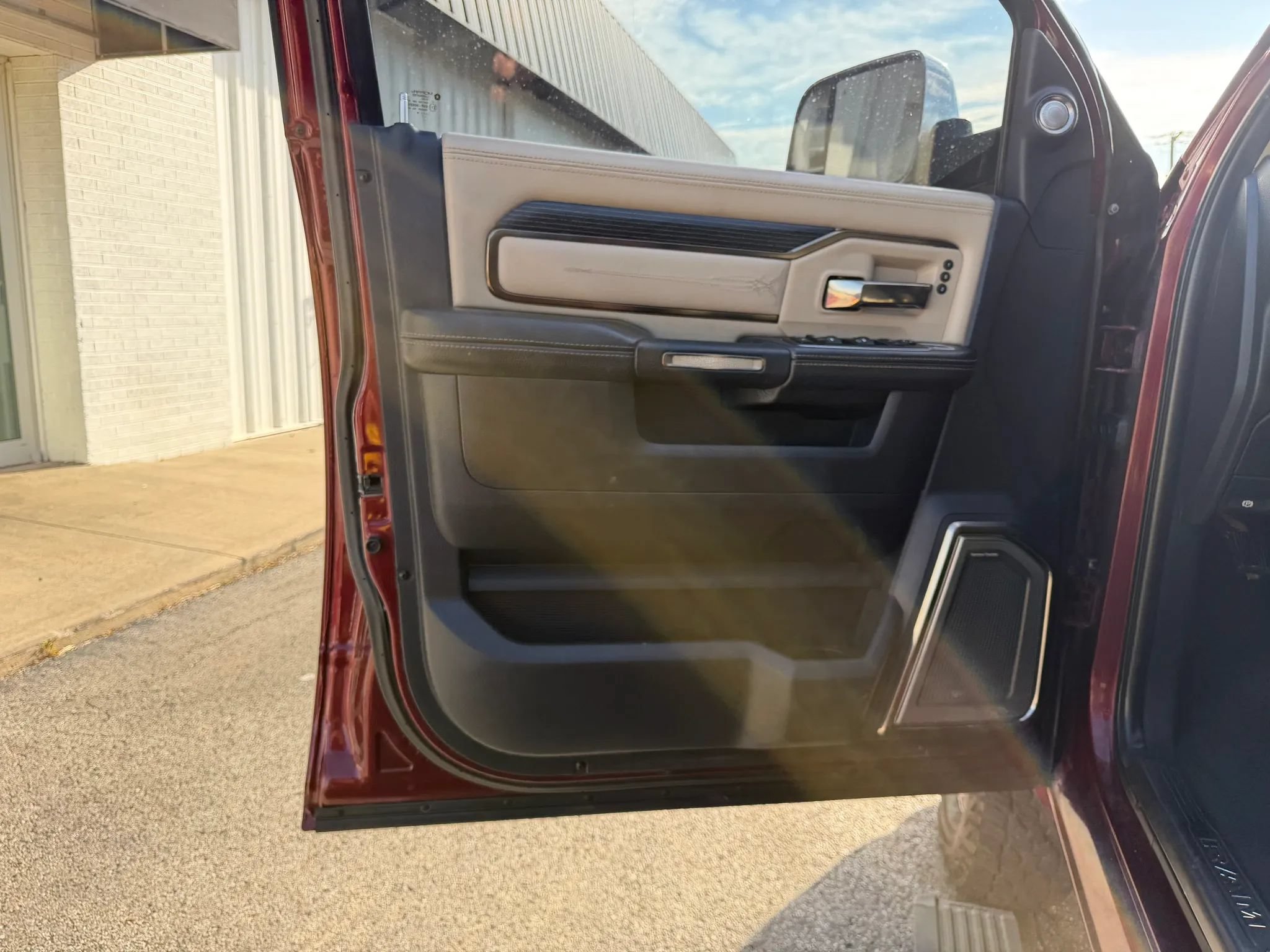 Used 2019 RAM 3500 Limited AWD/4WD image 25