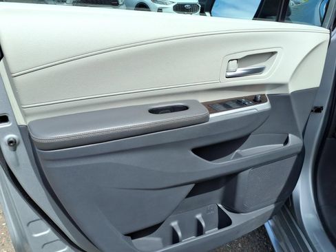Used 2021 Toyota Sienna XLE w/ XLE Plus Package AWD/4WD image 11