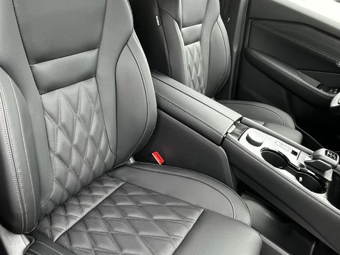 New 2026 Nissan Rogue Platinum AWD/4WD image 17