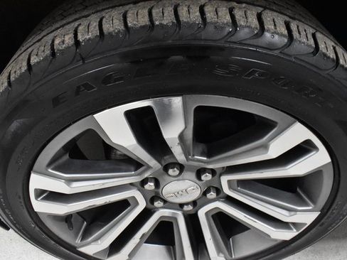 Used 2019 GMC Yukon XL Denali w/ Denali Ultimate Package image 9