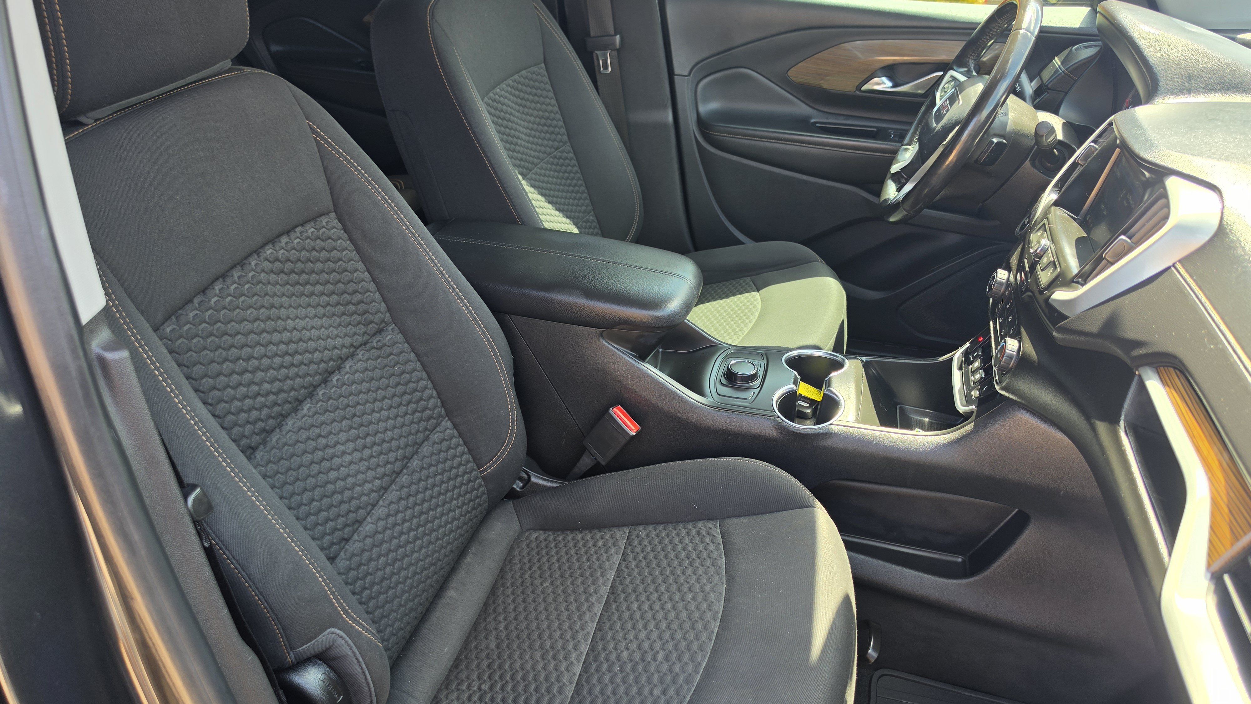 Used 2018 GMC Terrain SLE FWD image 31