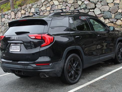 Used 2019 GMC Terrain SLT w/ Preferred Package image 9