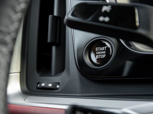 Certified 2024 Porsche Cayenne Turbo GT image 17