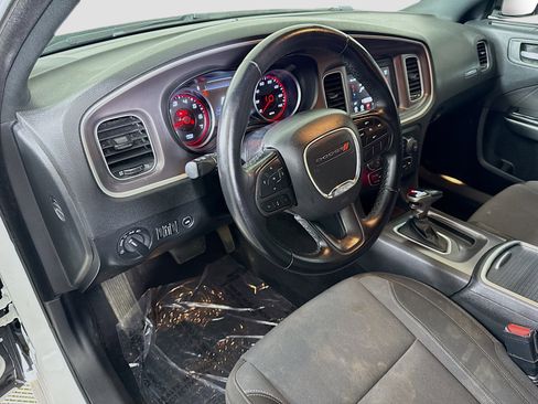 Used 2022 Dodge Charger SXT RWD image 23