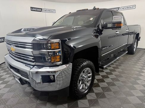 Used 2018 Chevrolet Silverado 2500 LTZ w/ Duramax Plus Package AWD/4WD image 2