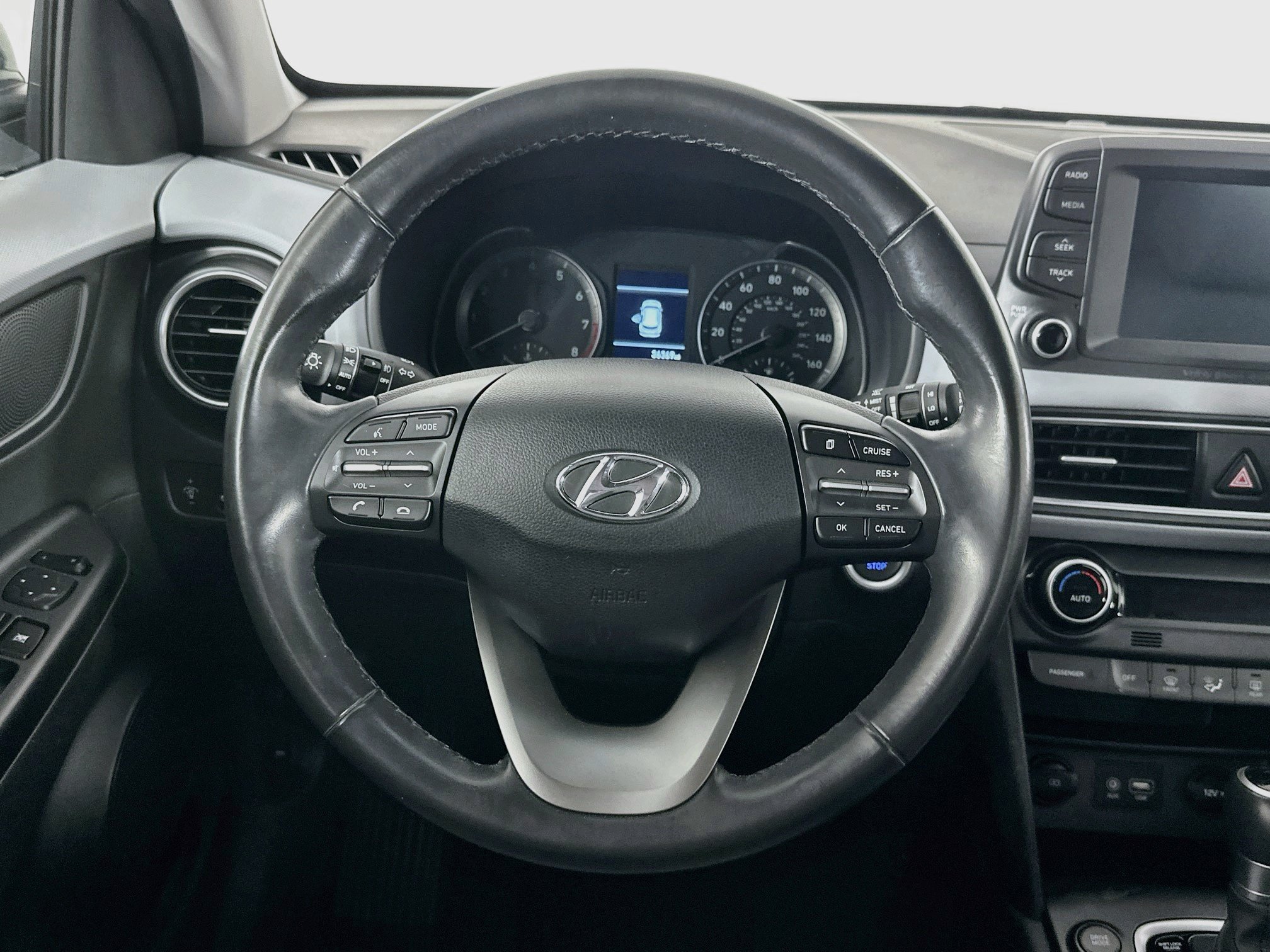 Used 2019 Hyundai Kona Limited FWD image 18