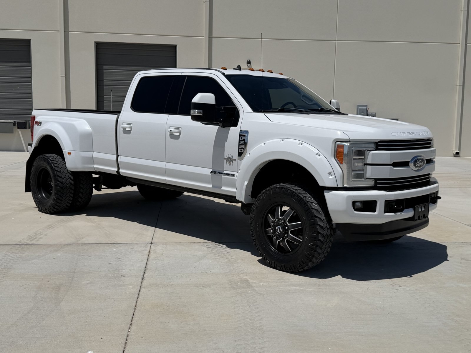 Used 2019 Ford F350 Lariat w/ Lariat Ultimate Package AWD/4WD image 5