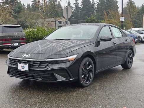 New 2026 Hyundai Elantra Sport image 3