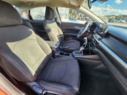 Used 2019 Kia Forte LXS image 9