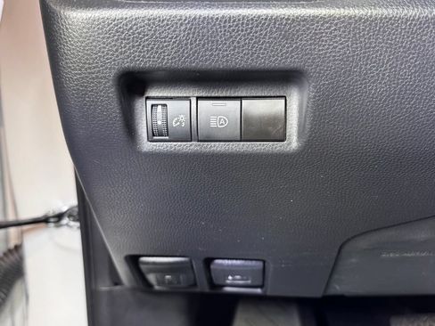 Used 2023 Toyota RAV4 XLE AWD/4WD image 24
