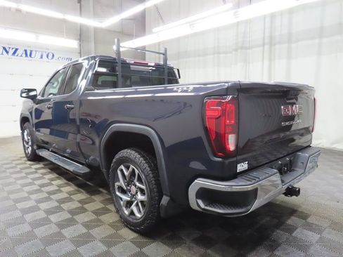 Used 2023 GMC Sierra 1500 SLE w/ Preferred Package image 5