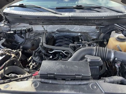 Used 2013 Ford F150 FX4 w/ Mid Equipment Group AWD/4WD image 30