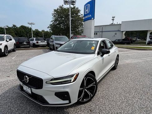 Used 2024 Volvo S60 B5 Plus w/ Climate Package AWD/4WD image 1