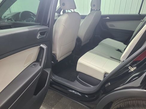 Used 2021 Volkswagen Tiguan SE R-Line AWD/4WD image 36