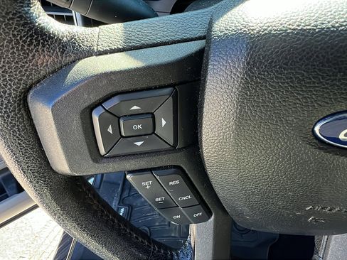 Used 2015 Ford F150 XLT w/ Equipment Group 302A Luxury image 28