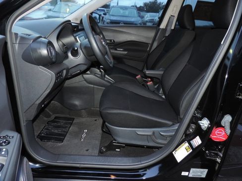 Certified 2025 Nissan Kicks Play S FWD image 18