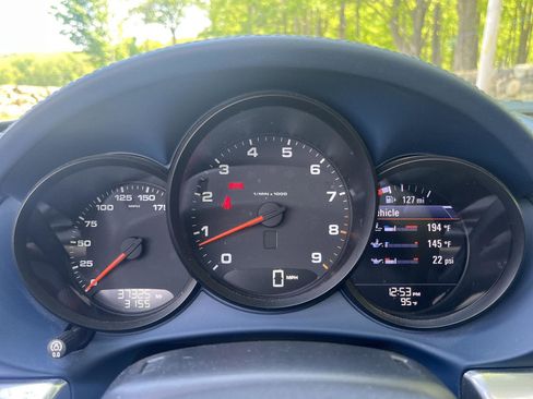 Used 2015 Porsche Boxster RWD image 12