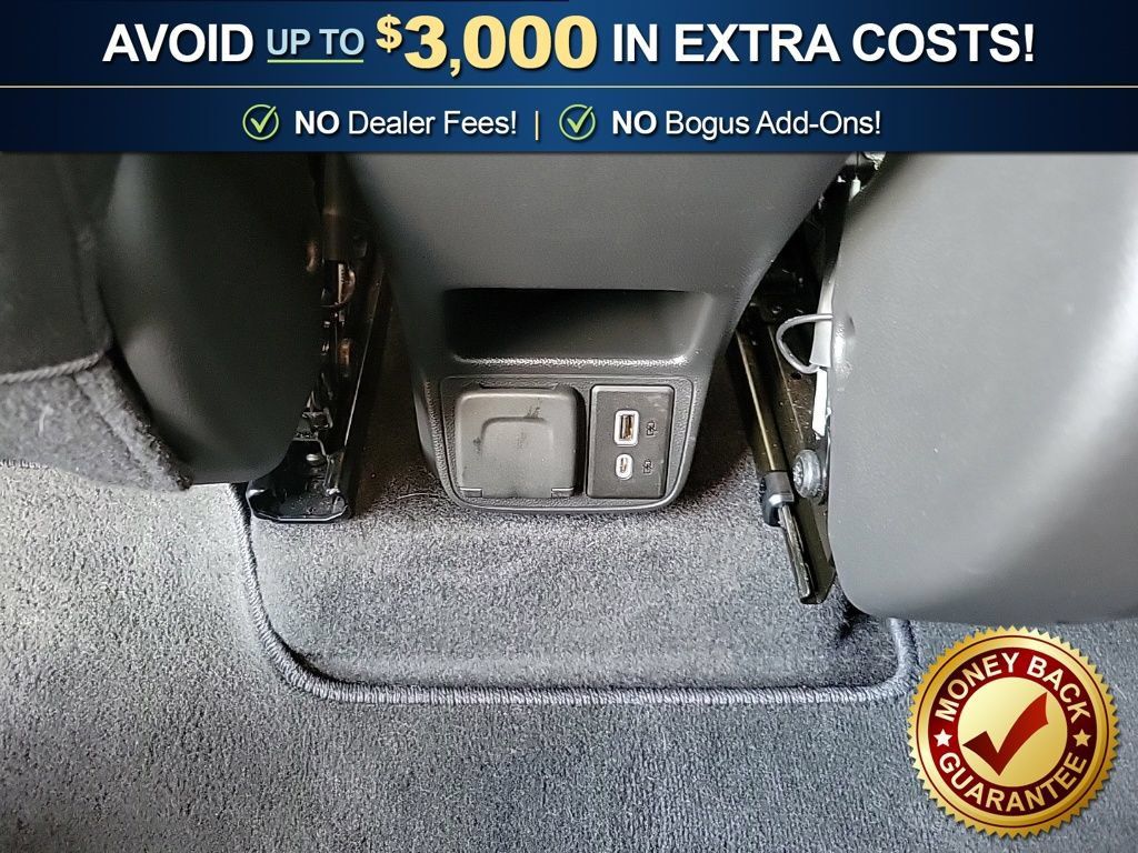Used 2023 Chevrolet TrailBlazer LT w/ Convenience Package FWD image 20