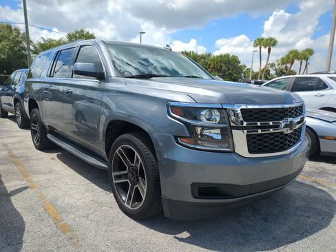 Used 2020 Chevrolet Suburban LS w/ Max Trailering Package AWD/4WD image 2