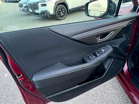 Used 2025 Subaru Legacy Premium AWD/4WD image 17
