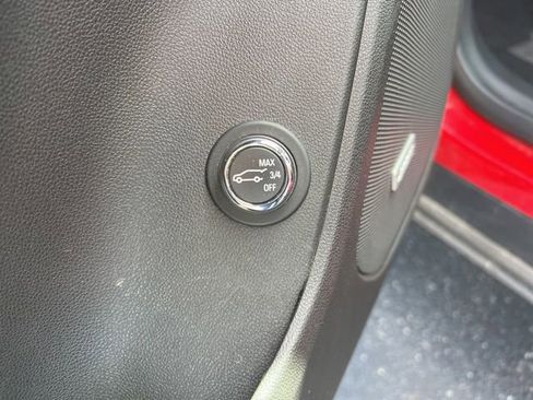 Used 2023 Chevrolet Blazer RS image 33