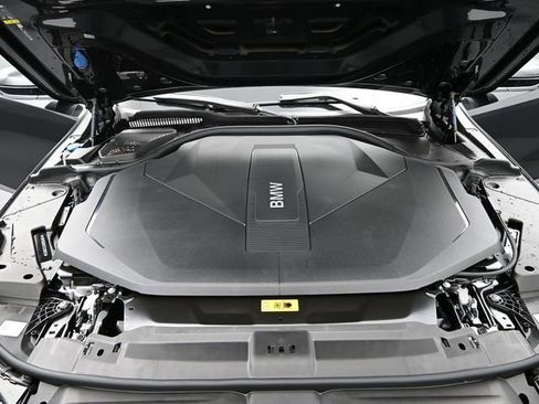 New 2026 BMW i5 eDrive40 image 16