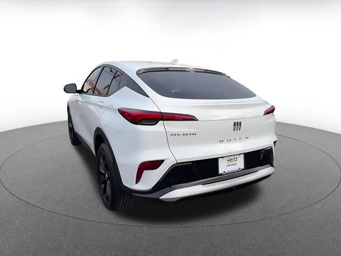 Used 2025 Buick Envista Sport Touring image 11