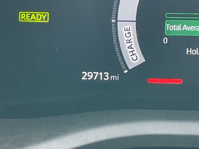 Used 2025 Toyota Camry SE w/ Convenience Package FWD image 11