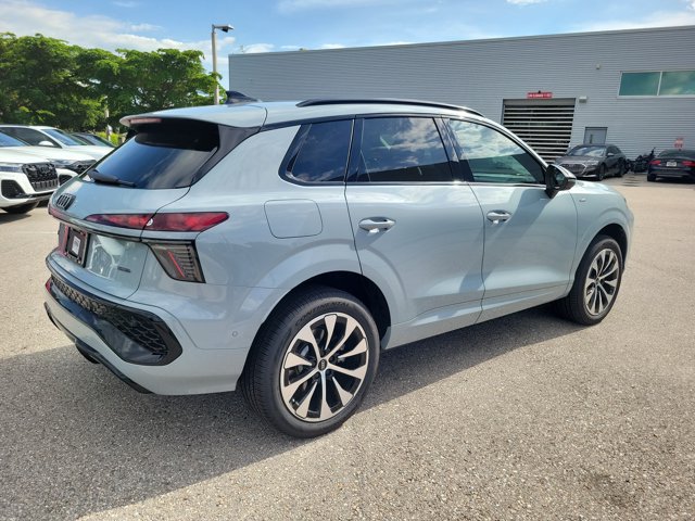 New 2026 Audi Q3 quattro 2.0T AWD/4WD image 5
