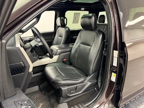 Used 2018 Ford F150 Lariat w/ Equipment Group 502A Luxury image 19