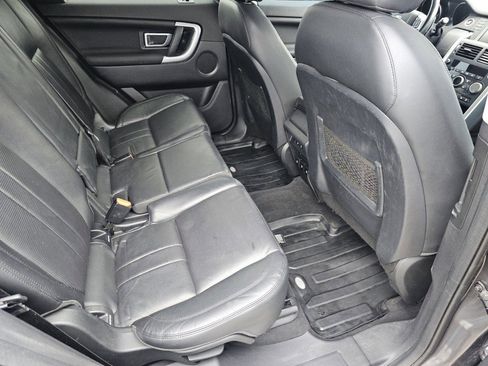 Used 2018 Land Rover Discovery Sport HSE image 5