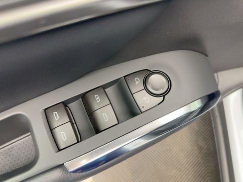 New 2026 Chevrolet Traverse LT w/ Driver Confidence Package image 12