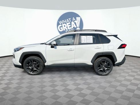 Used 2022 Toyota RAV4 Adventure w/ Convenience Package image 9