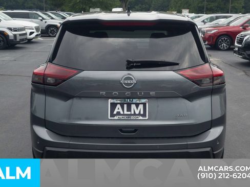Used 2025 Nissan Rogue S AWD/4WD image 6