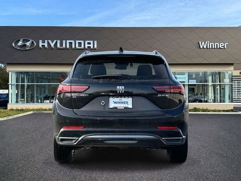 Used 2025 Buick Envision Sport Touring image 4