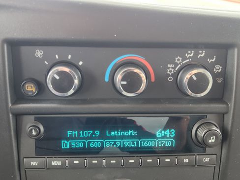 New 2025 Chevrolet Express 3500 w/ Power Convenience Package image 5