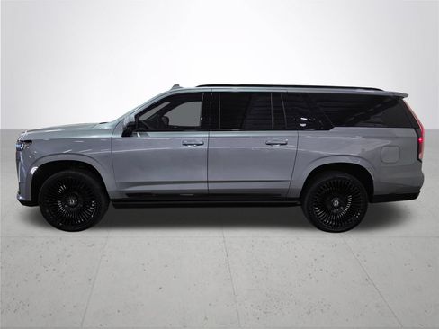 Used 2023 Cadillac Escalade ESV Sport Platinum w/ LPO, ONYX Package AWD/4WD image 14